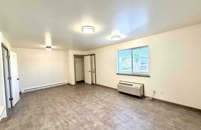 1040 Enterprise Drive - 3 Gallery 4