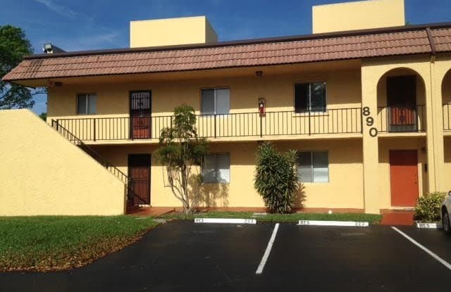 890 SW 9th Street Circle - 890 Southwest 9th Street Circle, Boca Raton, FL 33486