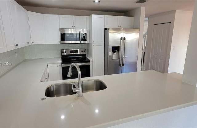 5173 NW 114th Place, Doral, FL 33178 - 3564 Gallery 4