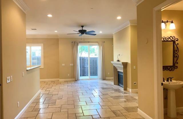 21929 Cortina Place Gallery 3