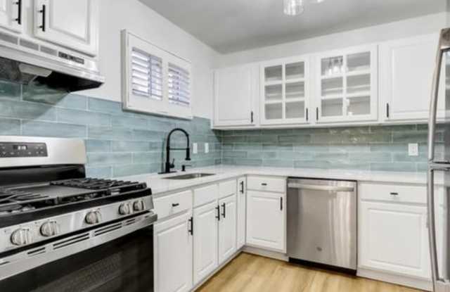 Charming and Renovated 3BR and 2Bath Condo in Atlanta photos photos