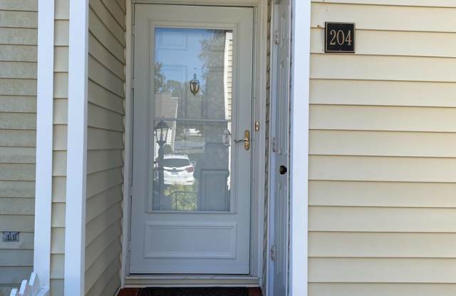 204 Wildwood Dr., Salisbury | Corbin Hills Subdivision - 2br 2.5ba Townhome $1495.00 Gallery 4