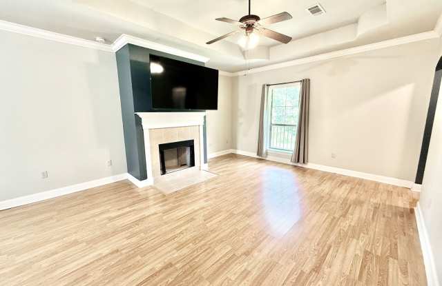 Spacious 3-Bedroom Home in Walker Gallery 4