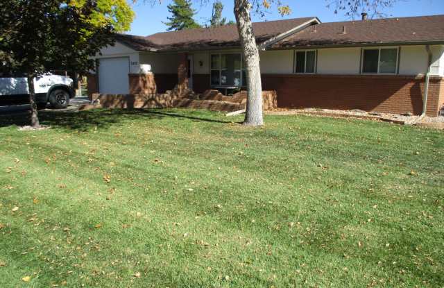 Beautiful 3 Bedroom, 1 Bath Ranch in Loveland! Gallery 1