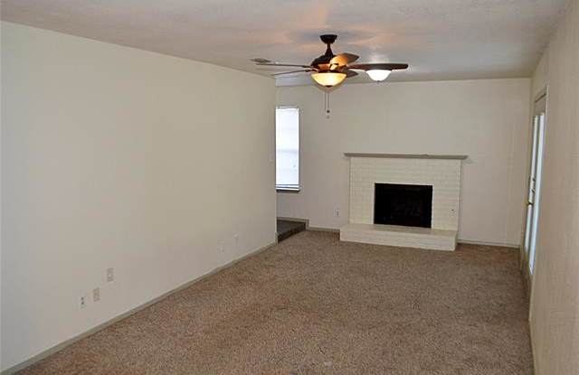 4320 Segura Court S Gallery 2