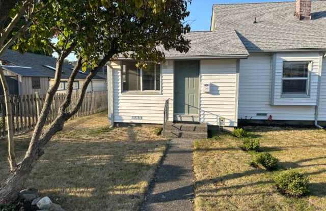 1218 12th St - 1218 12th Street, Anacortes, WA 98221