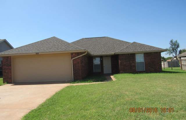 212 E. Seminole St. - 212 E Seminole St, Geronimo, OK 73543