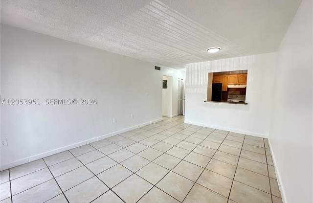 1008 NW 45th Ave Gallery 4