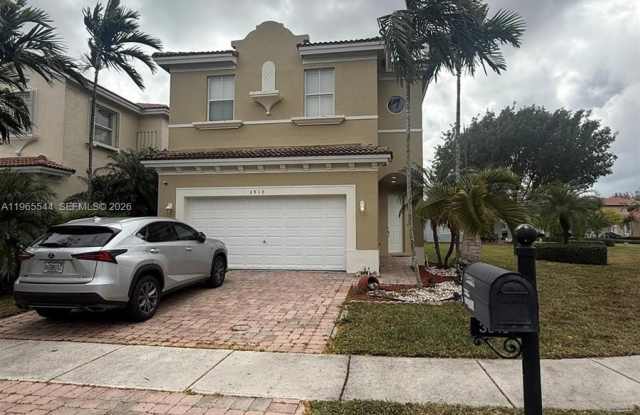 3910 NE 13TH DR photos photos 3910 NE 13TH DR photos photos