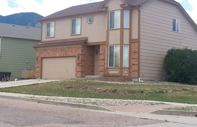 1362 Nutwood Dr - 1362 Nutwood Dr, Colorado Springs, CO 80906