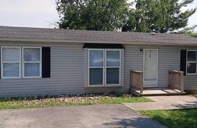 Christiansburg, 3 BR / 2 BA, Available Now photos photos