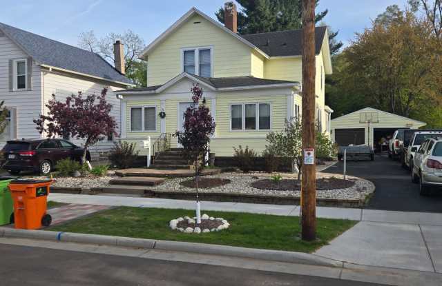 915 Barland Street - 1 photos photos
