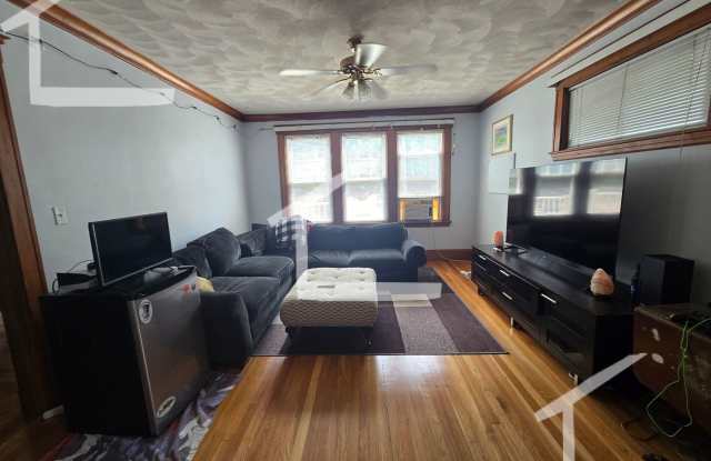 3 bed in Brighton steps from BC photos photos