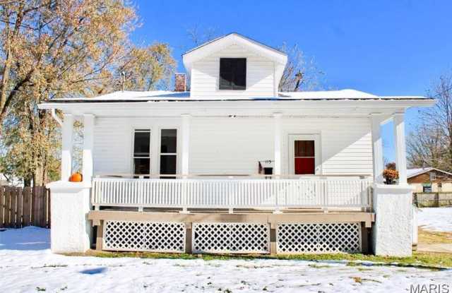 115 S LAWN Avenue photos photos