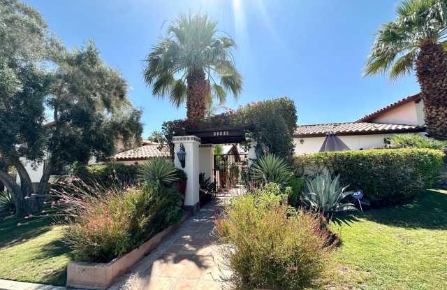 AVAILABLE NOW!! Charming FURNISHED 2 Bed 2 Bath Condo in Palm Desert close to El Paseo! Gallery 3