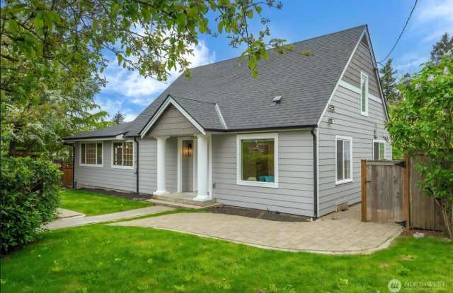 Fully remodeled Kent home - 3 bedrooms, 1.5 bathroom - ready for move in now! photos photos