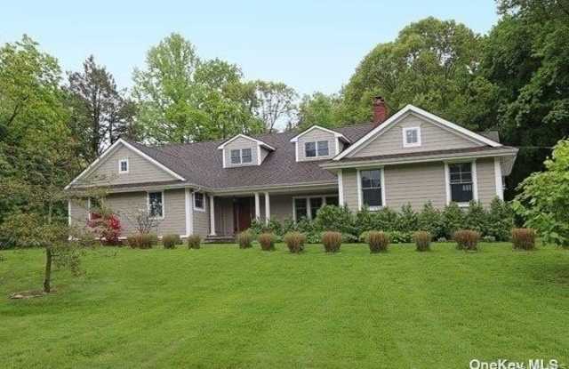 165 Circle Road - 165 Circle Road, Muttontown, NY 11791