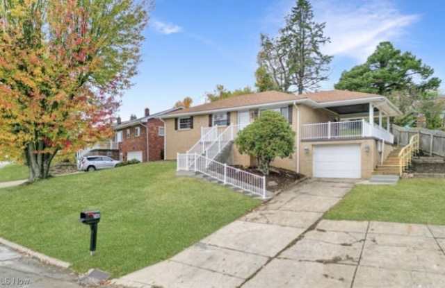 240 Stardust Drive - 240 Stardust Drive, Wintersville, OH 43953