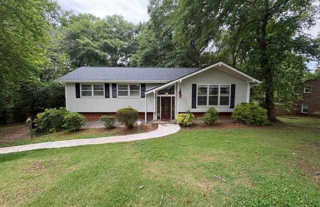 Spacious Living in a Great Location photos photos