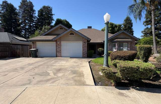 Charming home in NE Visalia Available Now! photos photos Charming home in NE Visalia Available Now! photos photos