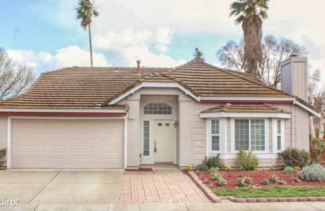 1600 Lindbergh Drive Gallery 2