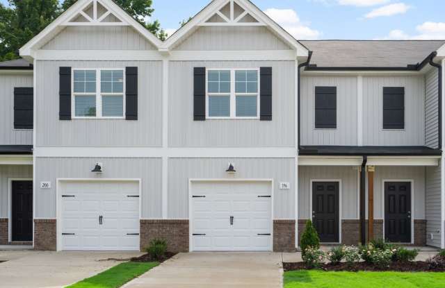 $500 Off Your First Full Month- Move in Special! 3 Bedroom Townhome in Smithfield! Gallery 3