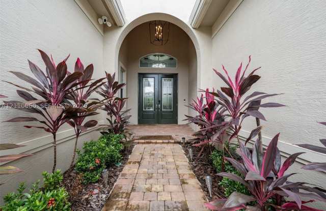 9147 SW Pepoli Way Gallery 2