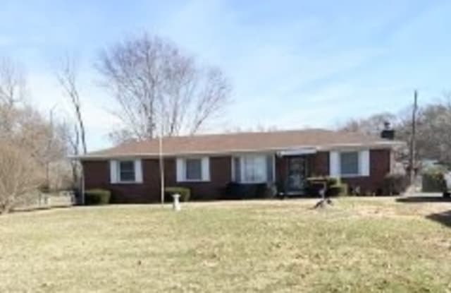 222 Yorktown Road - 222 Yorktown Road, Clarksville, TN 37042 222 Yorktown Road - 222 Yorktown Road, Clarksville, TN 37042