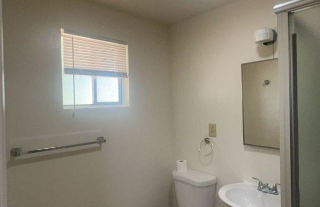6910 N Santa Fe #10 Winton, CA Gallery 4