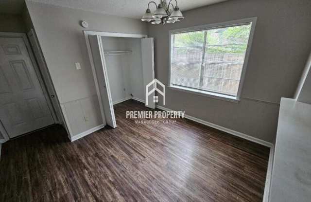 3963 Lacewood Drive Gallery 4