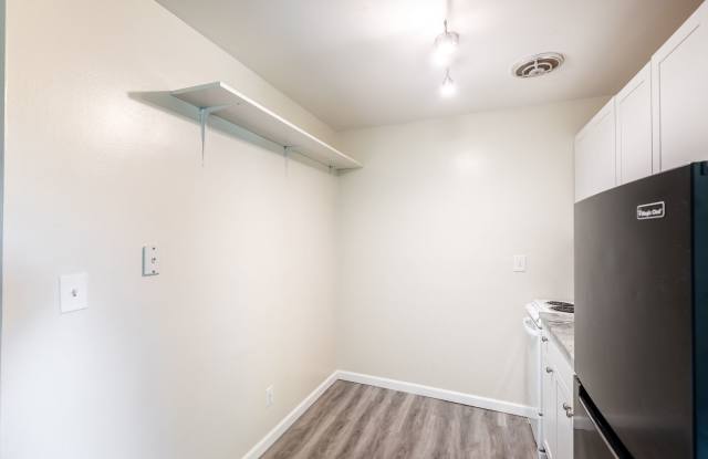 5634 Macey Avenue Gallery 4