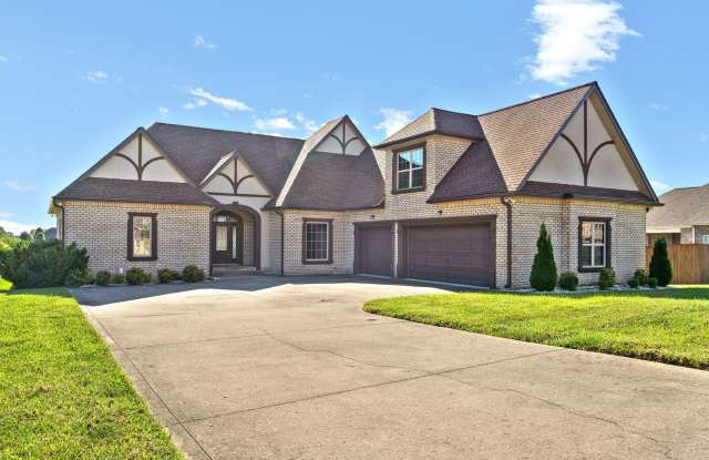 Pet Friendly on Exit 8! - 145 Covey Rise Circle, Montgomery County, TN 37043
