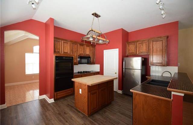 236 Fox Wood Drive Gallery 4