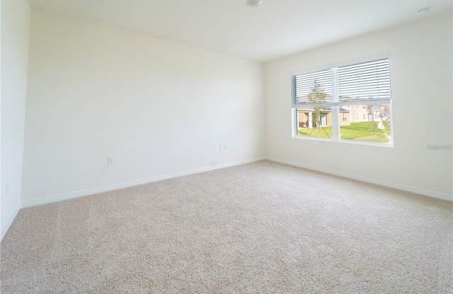 1811 SILVERBELL Loop Gallery 4