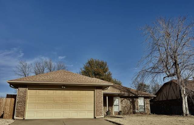 1108 Countrywood Lane - 1108 Countrywood Lane, Edmond, OK 73012