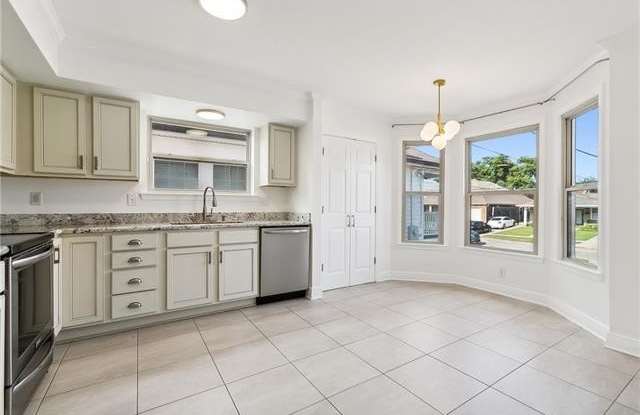 6542 AVENUE A Gallery 4