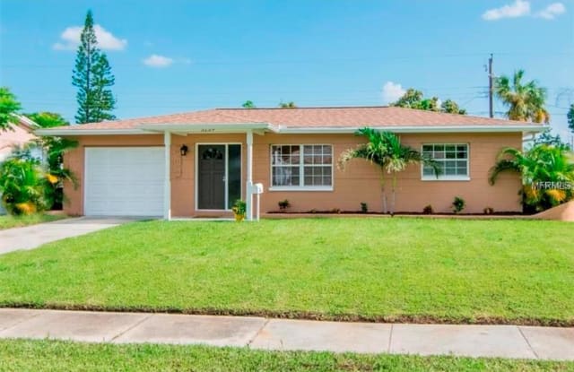 5239 100TH AVENUE N - 5239 100th Avenue North, Pinellas Park, FL 33782