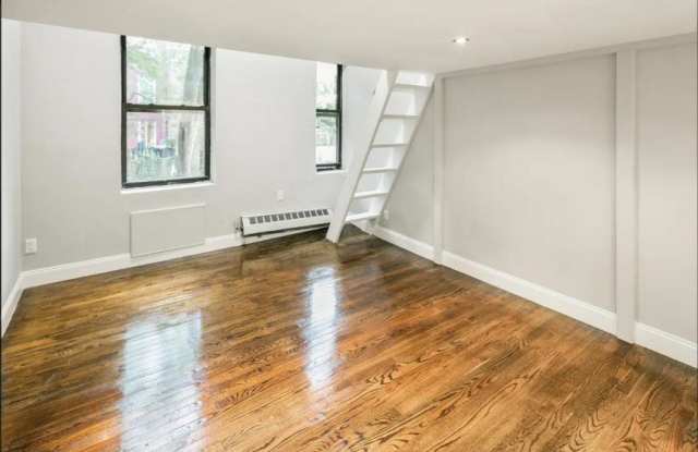 456 West 22nd Street Gallery 2