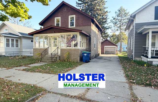 3-Bedroom, 2 Bath Single Family Home Gallery 1