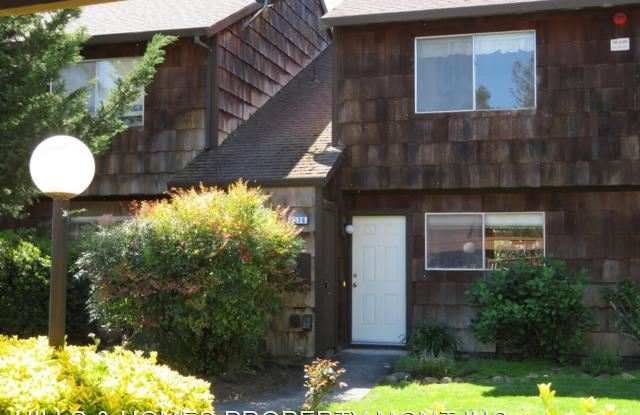 1419 PARKWAY DRIVE - 1419 Parkway Drive, Rohnert Park, CA 94928