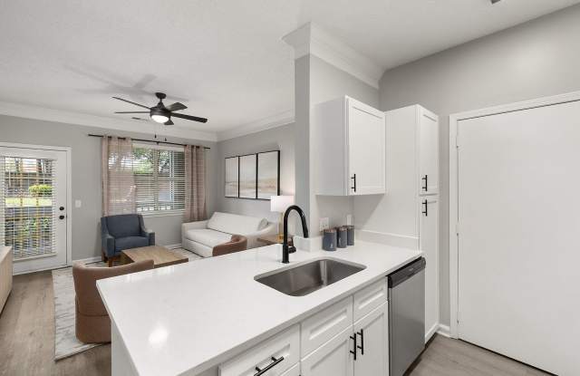 Avana Creekside Gallery 2