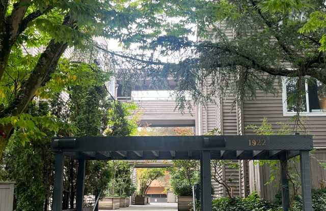Madison Court Gallery 1
