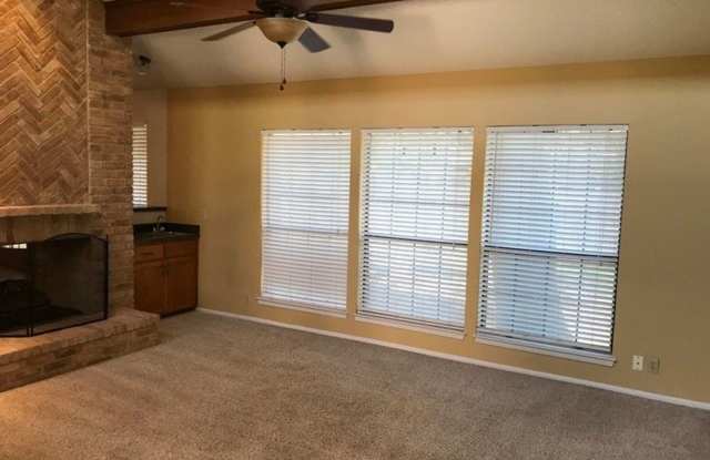 4635 Green Acres Woods Gallery 2