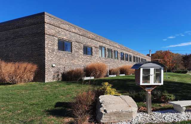 Elevate Your Lifestyle, Stunning 3-Bedroom Loft in Evanston photos photos