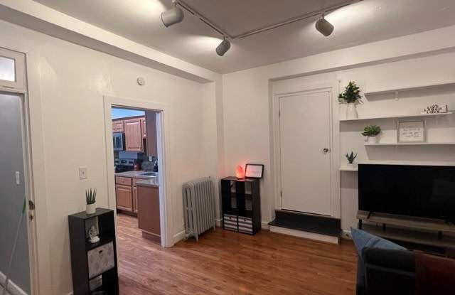 308 North 2nd Street - 4 photos photos