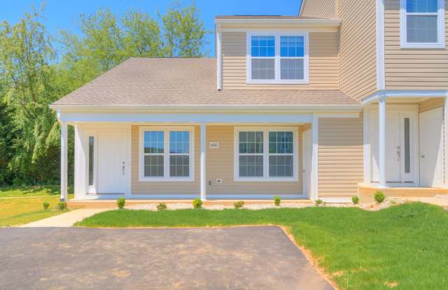 365 Twisted Oak Drive | 3 Bed 2 Bath End Unit photos photos