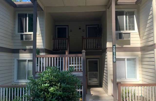 $1,700 - One Bedroom Condo, INCLUDES WATER/SEWER/GARBAGE/CABLE photos photos