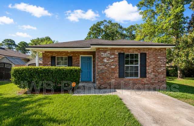 8410 Maple St photos photos