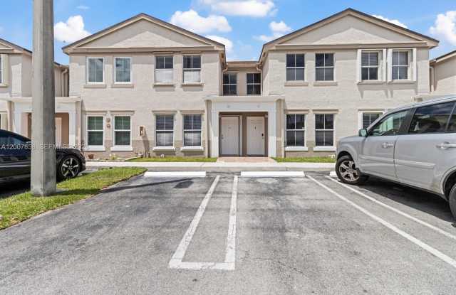 9187 Fontainebleau Blvd photos photos