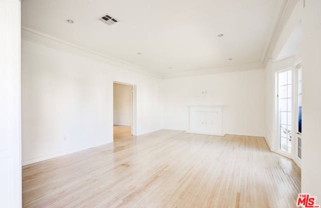 9557 Olympic Gallery 3